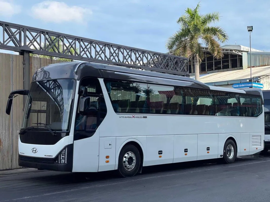 Thuê Xe 45 Chỗ An Giang Đưa Đón Đoàn Lớn