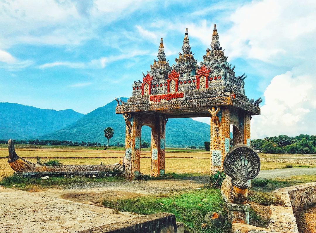 Thuê Xe An Giang Theo Ngày Hay Theo Chuyến Tiết Kiệm Hơn? So Sánh Chi Phí Và Kinh Nghiệm Lựa Chọn